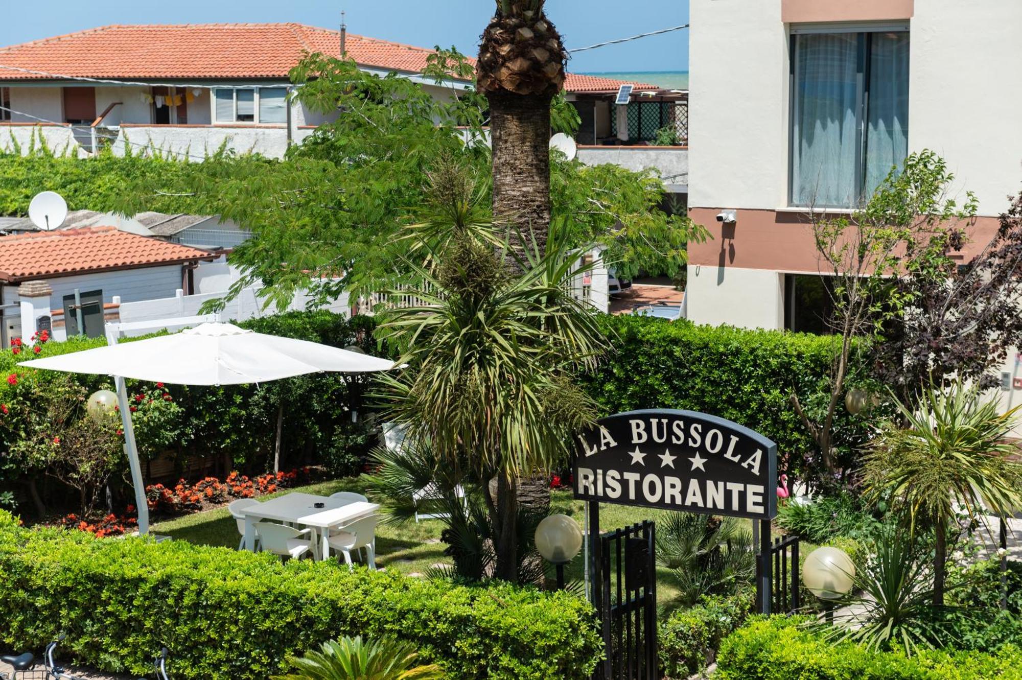 Hotel La Bussola Ortona Exterior foto